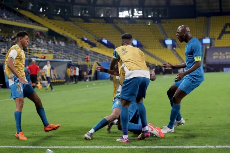 فرحة النصر بالتأهل لدور الـ16 (نواف الجبني)