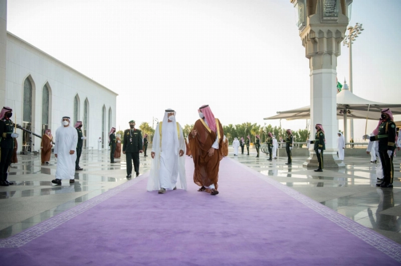 الأميرمحمد بن سلمان لدى استقباله محمد بن زايد (واس)