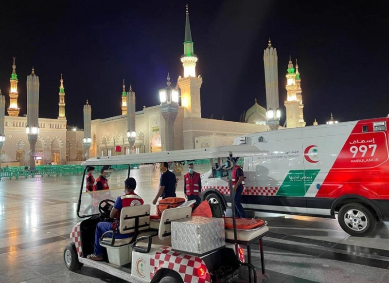فرقة للهلال الأحمر تباشر إحدى الحالات (مكة)