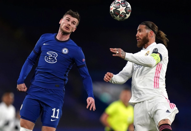 فيرنر وراموس خلال مواجهة تشيلسي وريال مدريد أمس الأول (د ب أ)
