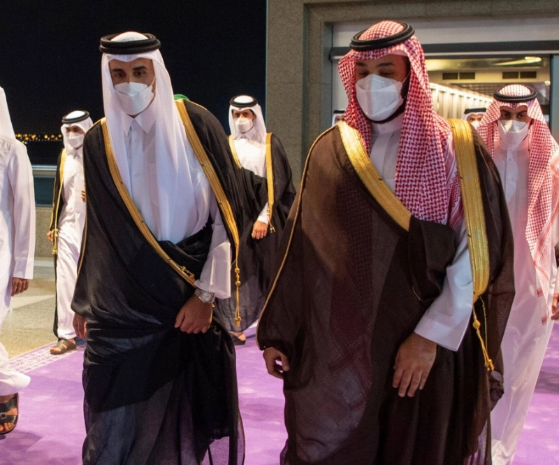 ولي العهد لدى استقباله أمير قطر في جدة (واس)