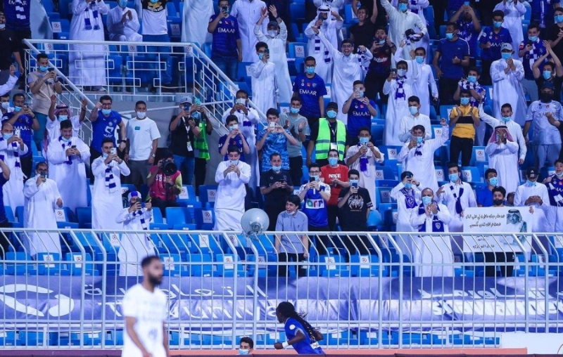 جمهور آزر الهلال أمس