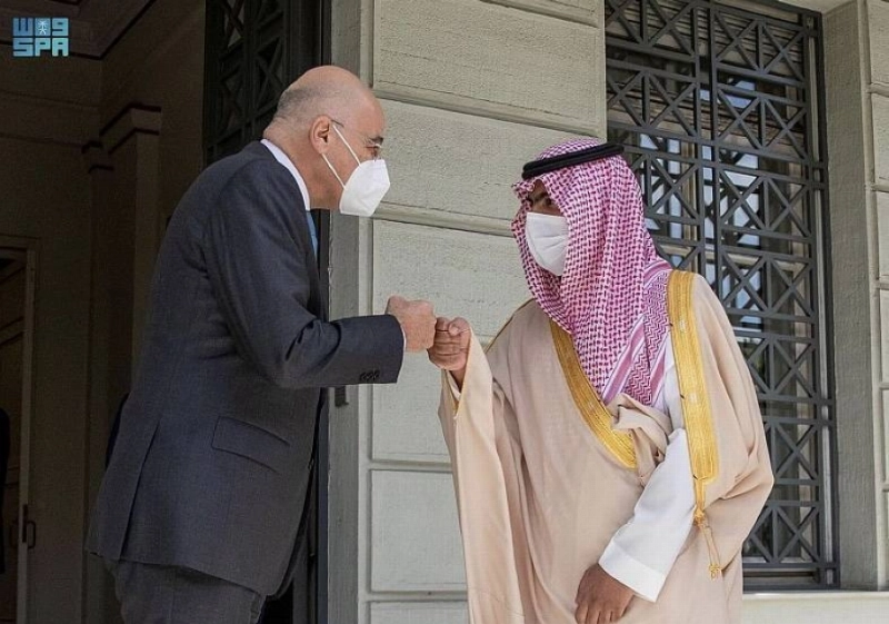 وزير الثقافة يلتقي وزير الخارجية اليوناني