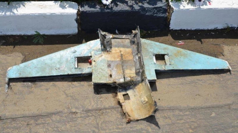 طائرة حوثية مسيرة بعد إسقاطها (مكة)