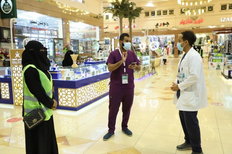 جانب من جولات الفرق الميدانية بصحة جازان (مكة)