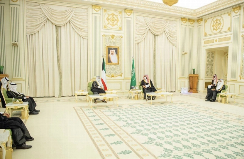 ولي العهد يتسلم رسالة خطية لخادم الحرمين الشريفين من أميرالكويت ويعقد اجتماعاً مع ولي العهد الكويتي (واس)