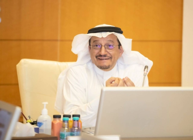 حمد آل الشيخ خلال لقائه رؤساء تحرير الصحف (مكة)