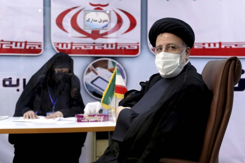من الاستعدادات للانتخابات في طهران (مكة)