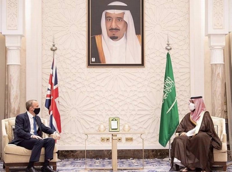 ولي العهد يلتقي وزير الخارجية البريطاني