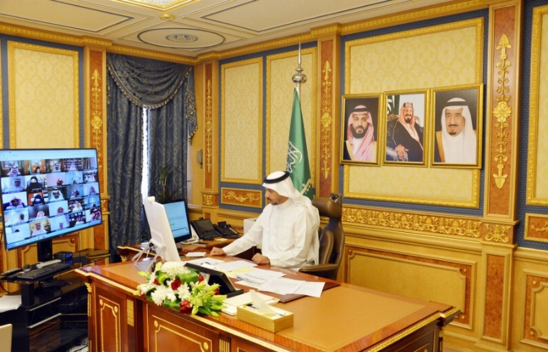 من جلسة الشورى عن بعد (مكة)