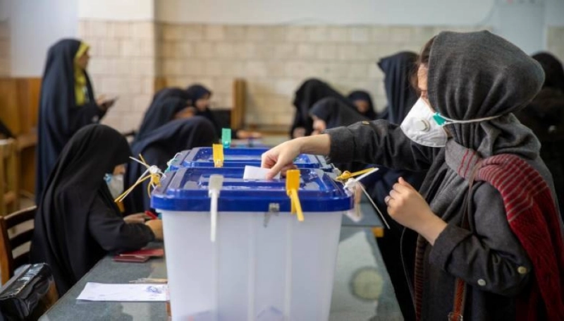 المرأة تواجه التهميش في انتخابات إيران (مكة)
