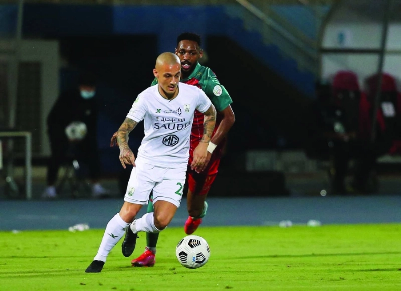 جانب من مباراة الأهلي والاتفاق الأخيرة بالدوري (مكة)
