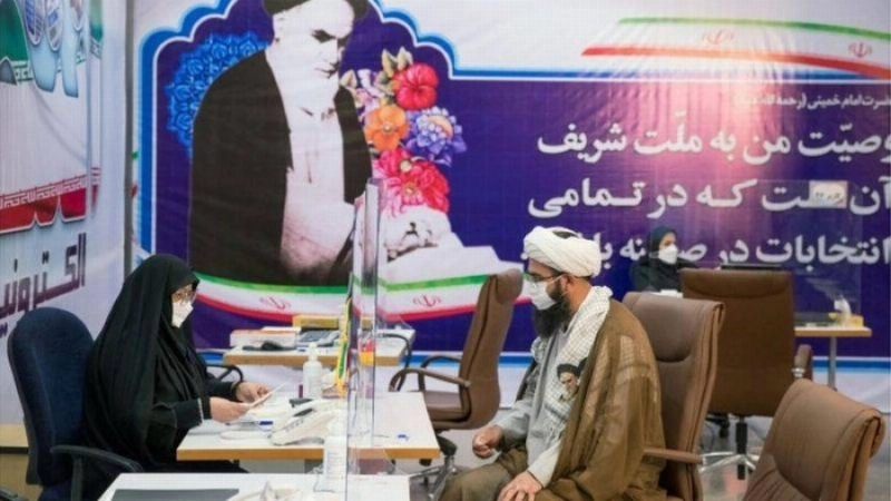 الانتخابات الصورية أشعلت الصراع بين أجنحة الملالي (مكة)
