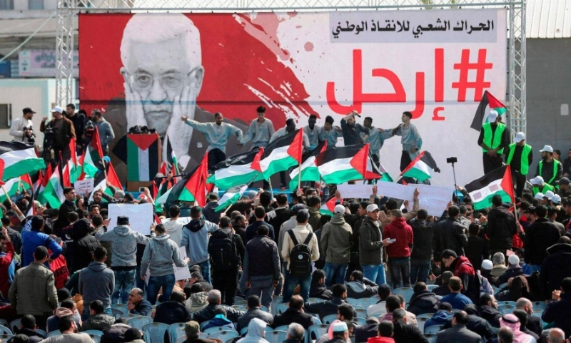 مظاهرات تطالب عباس بالرحيل (مكة)