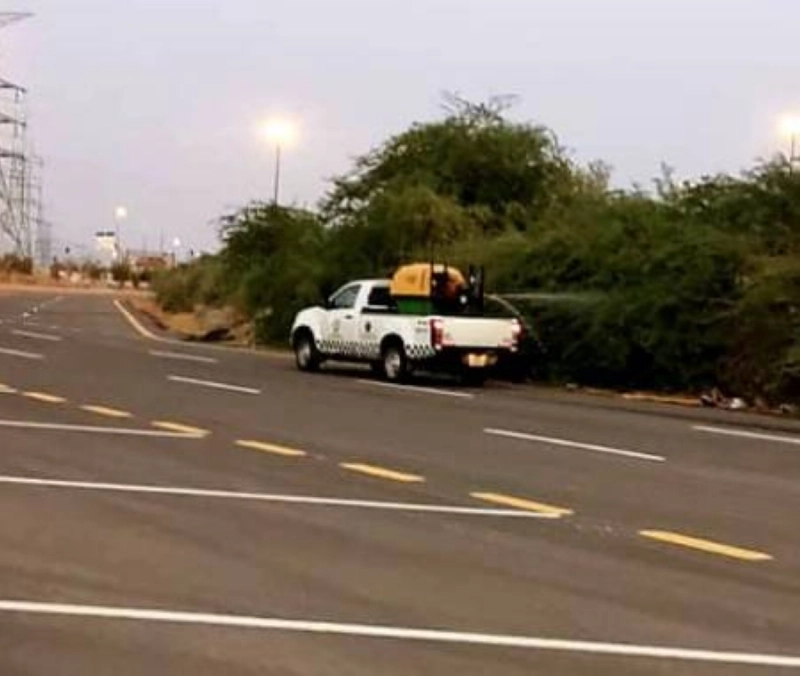 من أعمال مكافحة نواقل الأمراض (مكة)