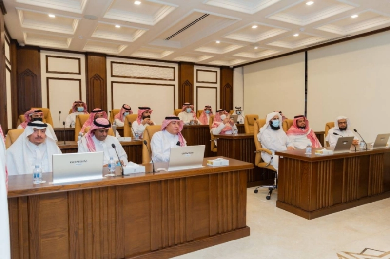 دشن رئيس اتحاد الغرف السعودية رئيس مجلس إدارة غرفة الرياض عجلان العجلان مساء أمس (الاثنين) مركز مكة للتحكيم التجاري بغرفة مكة المكرمة