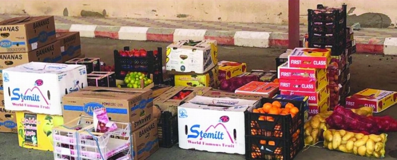 من الفواكه والخضراوات المضبوطة (مكة)