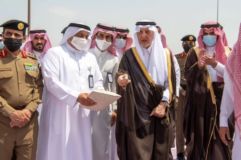 .. ويدشن مشروع مركز الضبط الأمني بالشميسي (مكة)
