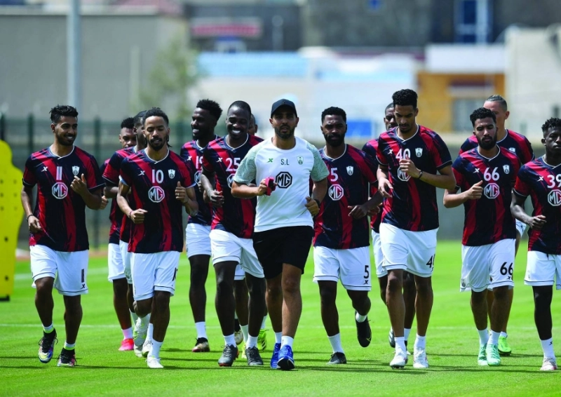 من تدريبات الأهلي أمس في تونس