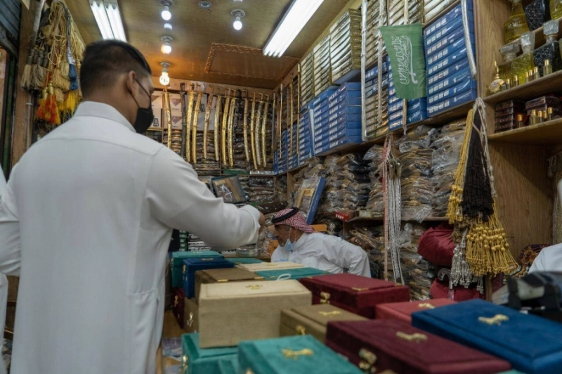 السياحة تعزز مفهوم التسوق خلال صيف السعودية 2021