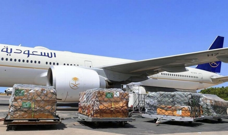 وصول الطائرة الإغاثية الثالثة إلى تونس ضمن الجسر الجوي السعودي