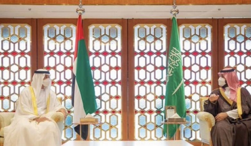 ولي العهد يجتمع بولي عهد أبوظبي ويستعرضان العلاقات الأخوية وأوجه التعاون الثنائي ومستجدات الأوضاع الإقليمية والدولية