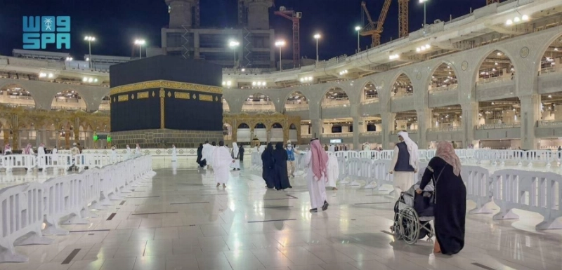 أول فوج من المعتمرين بعد موسم الحج (مكة)