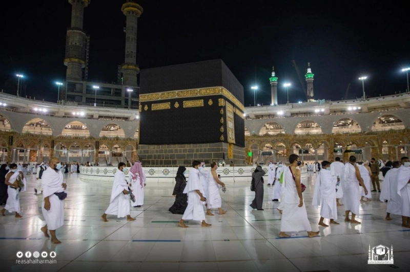 أول فوج من المعتمرين بعد موسم الحج (مكة)