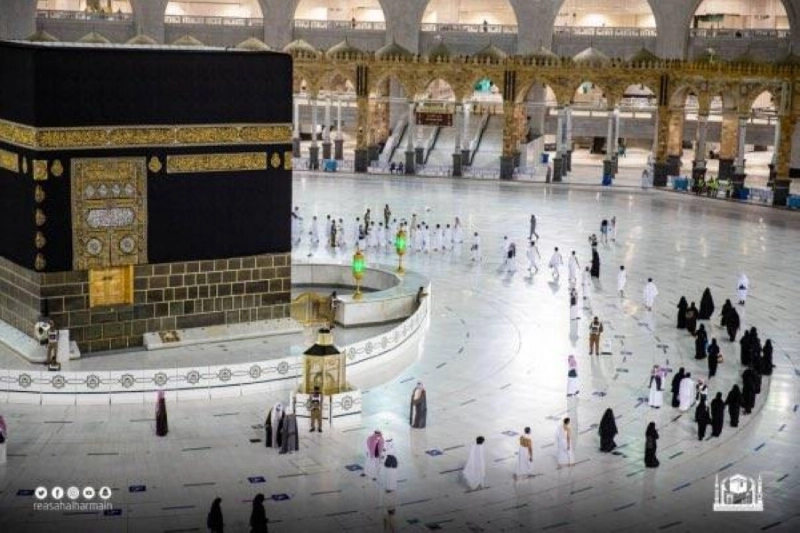 معتمرو الداخل خلال الطواف (مكة)
