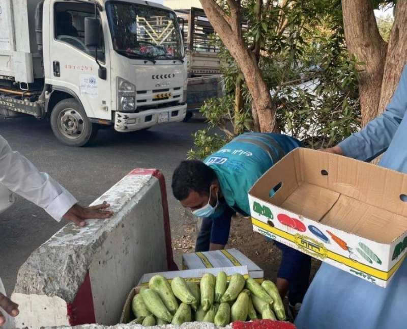 مصادرة خضراوات باعة جائلين (مكة)
