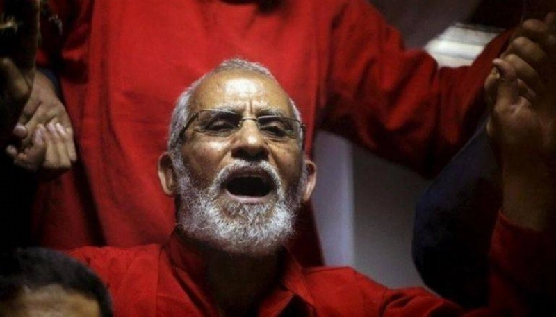 مرشد الإخوان محمد بديع (مكة)