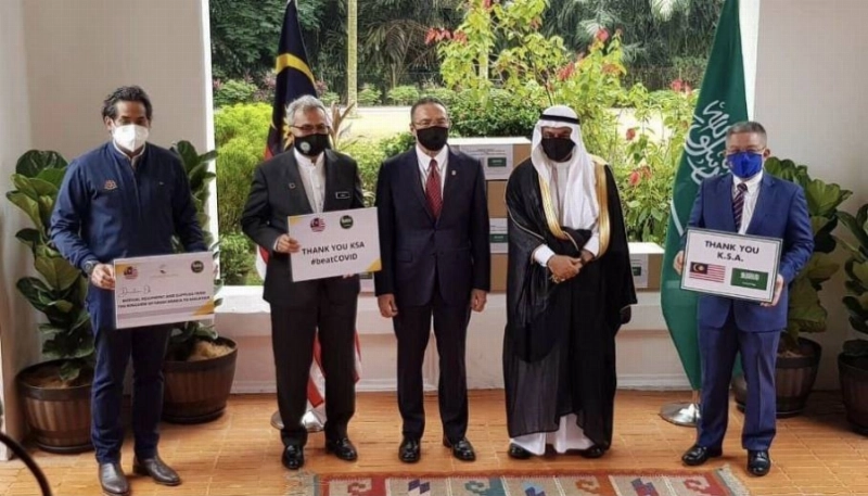 الوزير الأول للخارجية الماليزية يعرب عن شكره للمملكة على سرعة استجابتها لطلب المساعدات الطبية