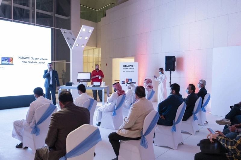 لقطات من الفقرة الترحيبية بالضيوف والمشاركين