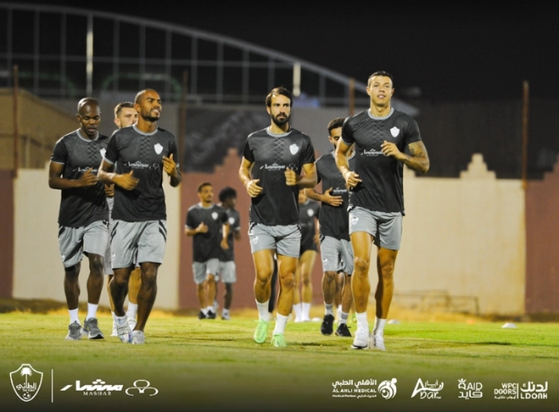 جانب من تدريبات الطائي