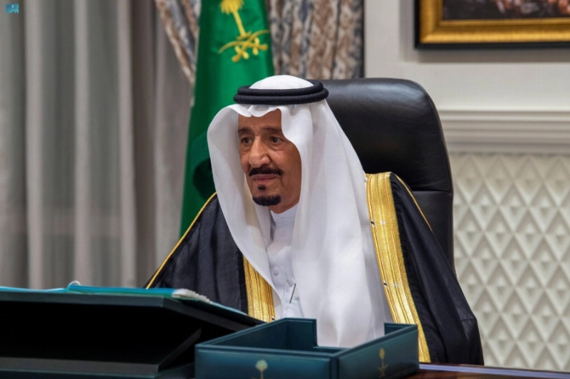 خادم الحرمين خلال ترؤسه الجلسة (واس)