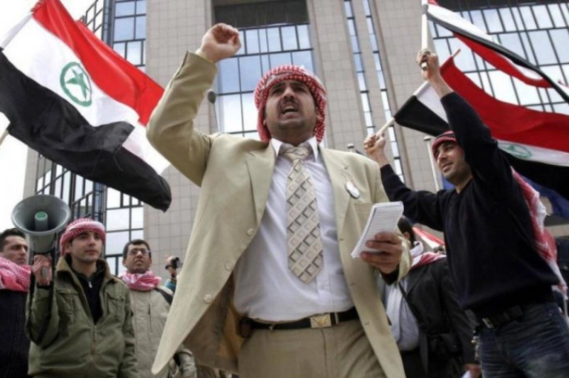 عرب يحتجون على الفساد في الأحواز (مكة)