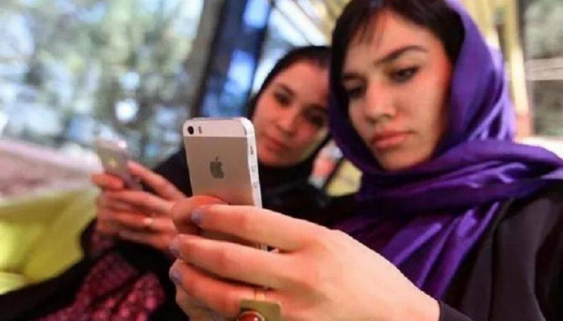 افغانيات يطالبن بحقوقهن (مكة)