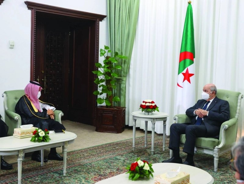 عبدالمجيد تبون خلال استقباله فيصل بن فرحان (واس)