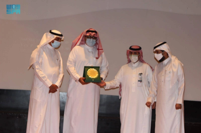 من تكريم الخريجين (مكة)