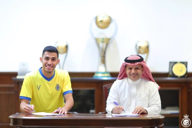 مسلي والغنام يستعدان للتوقيع (مكة)