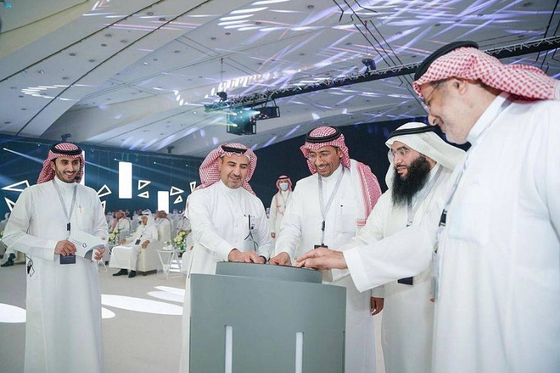 الوزير أثناء التدشين