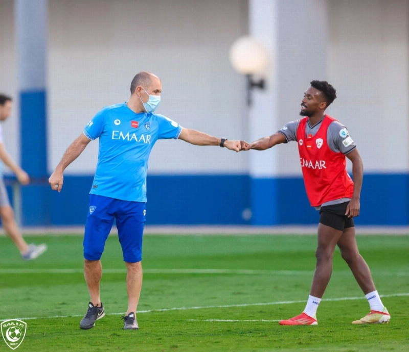 جارديم وحمد اليامي خلال تدريبات الهلال (مكة)