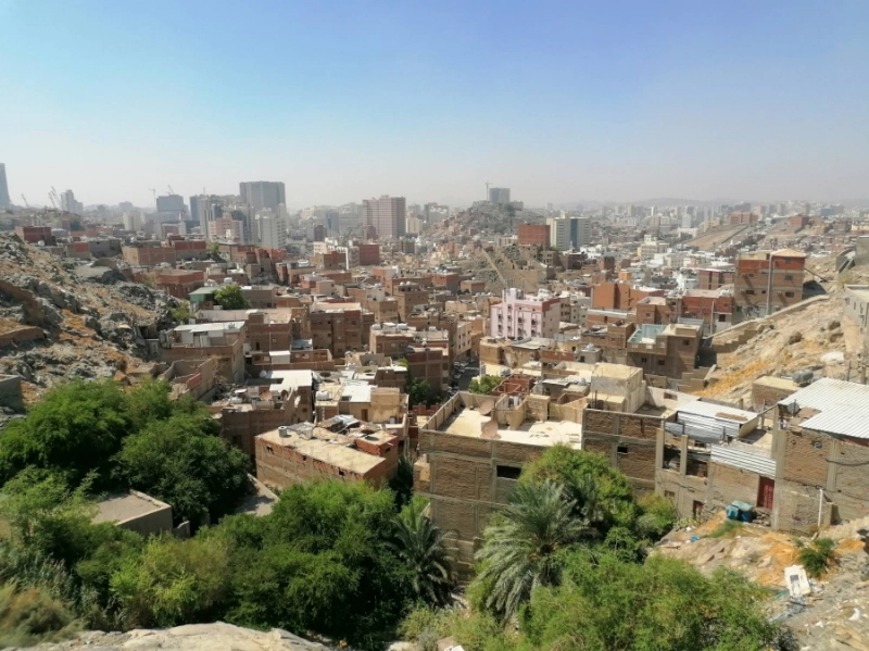 أحياء عشوائية في العاصمة المقدسة (أنس الحارثي)