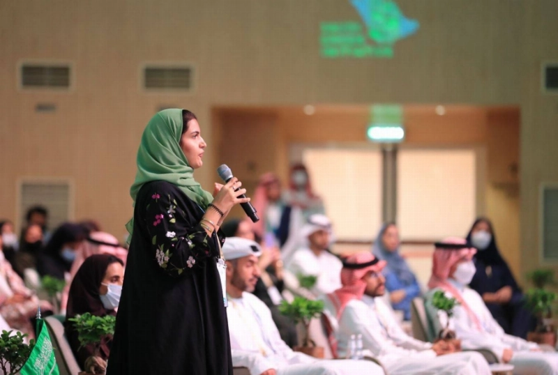 مشاركة في أحد منتديات القمة (مكة)