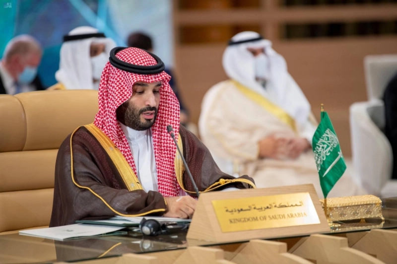 الأمير محمد بن سلمان مفتتحا أعمال القمة (واس)