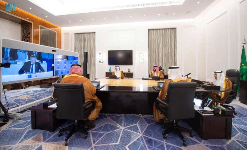 الملك سلمان مترئسا وفد المملكة عبر الاتصال المرئي (واس)