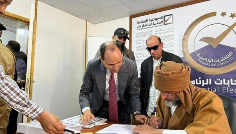 سيف الإسلام القذافي يترشح للانتخابات (مكة)