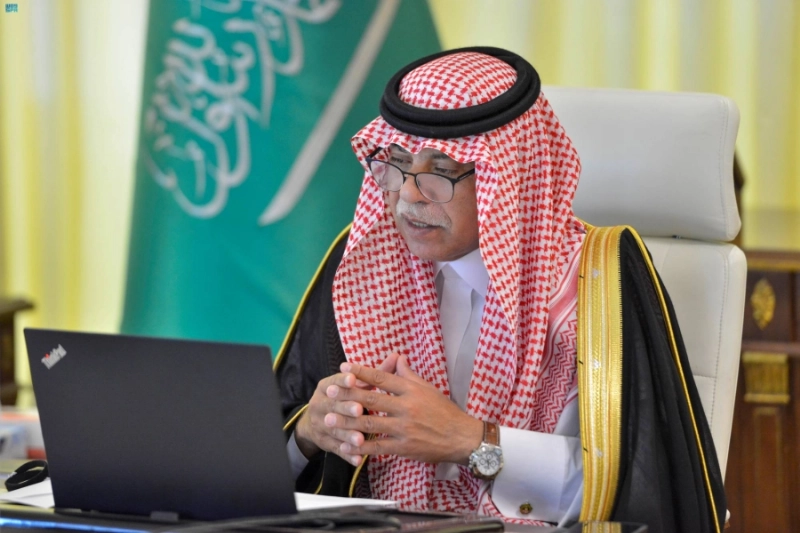 ماجد القصبي خلال ترؤسه الاجتماع (مكة)