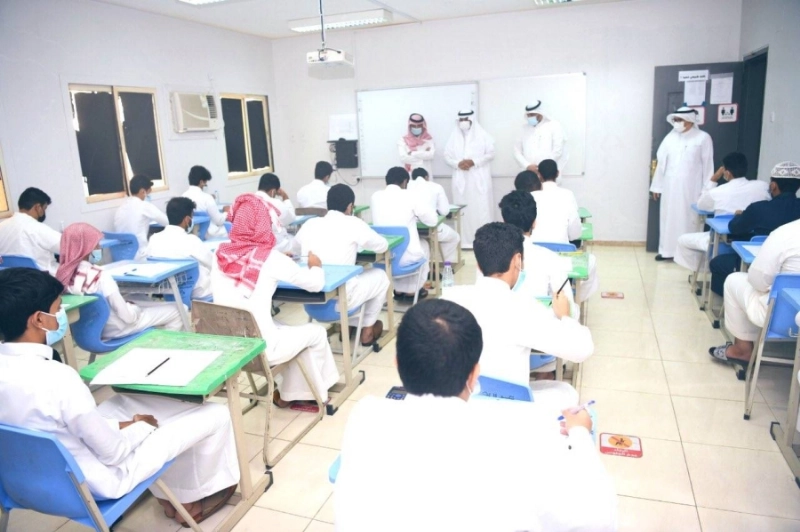 أحمد الزائدي يتابع سير الاختبارات (مكة)