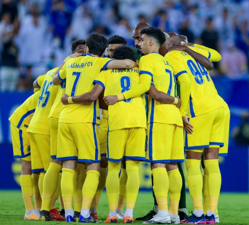 لاعبو النصر خلال مباراتهم مع الهلال في نصف النهائي الآسيوي (مكة)